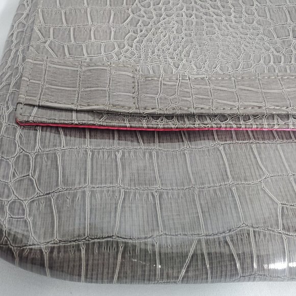 Vince Camuto Promo strapless Clutch Handbag. Gray alligator print NWT - Picture 3 of 15